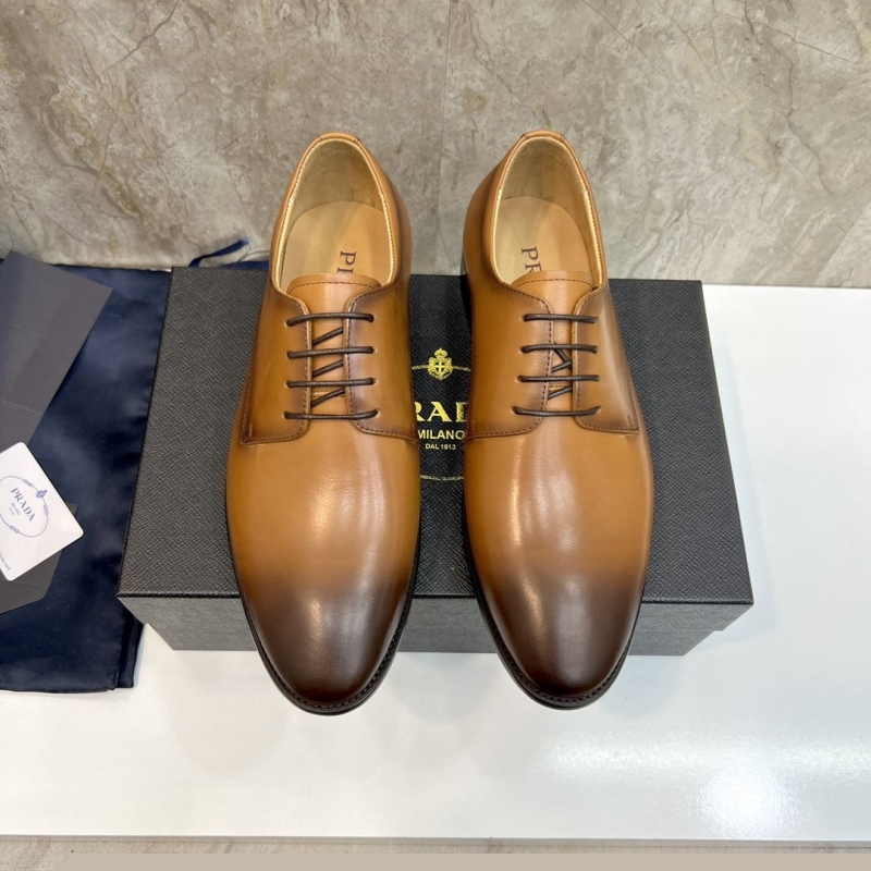 Pra*a leather shoes